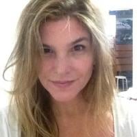 Cristiana Oliveira chega ao 'máximo da loirice' e posta foto no Instagram