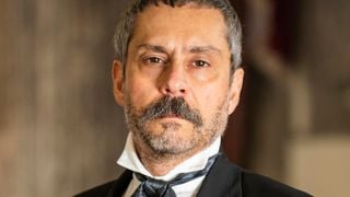 Reta final da novela 'Nos Tempos do Imperador': Tonico mata aliado com veneno