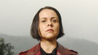 Novela 'A Favorita': Diva encara marido, Tito, e impede assassinato de Zé Bob. Aos detalhes!