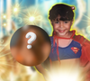 Essa mini 'Supergirl' de franjinha viu seu pai ir à falência, viveu polêmicas no amor e hoje é uma das maiores cantoras do mundo. Reconhece?